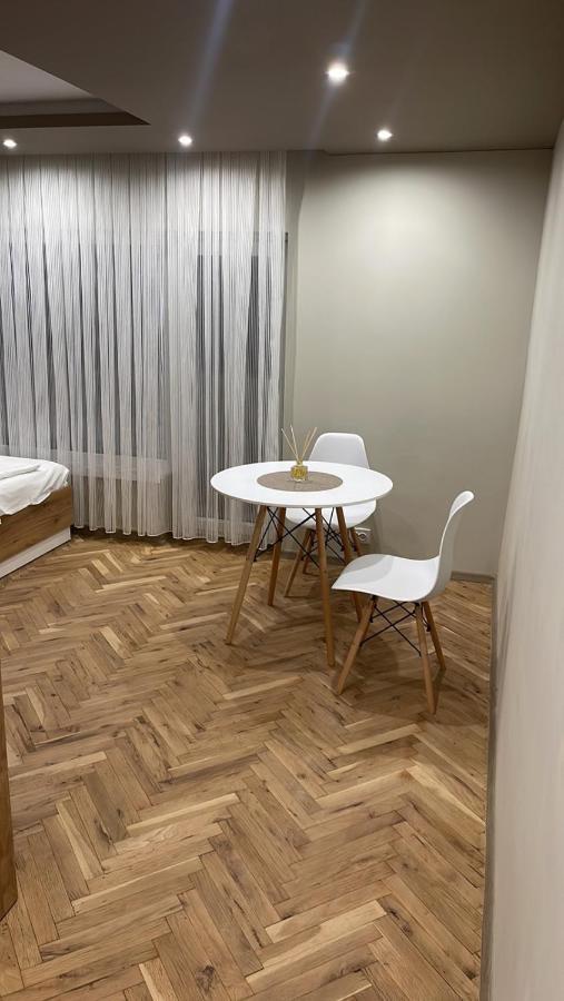 Ivet Guest Rooms Varna Bagian luar foto